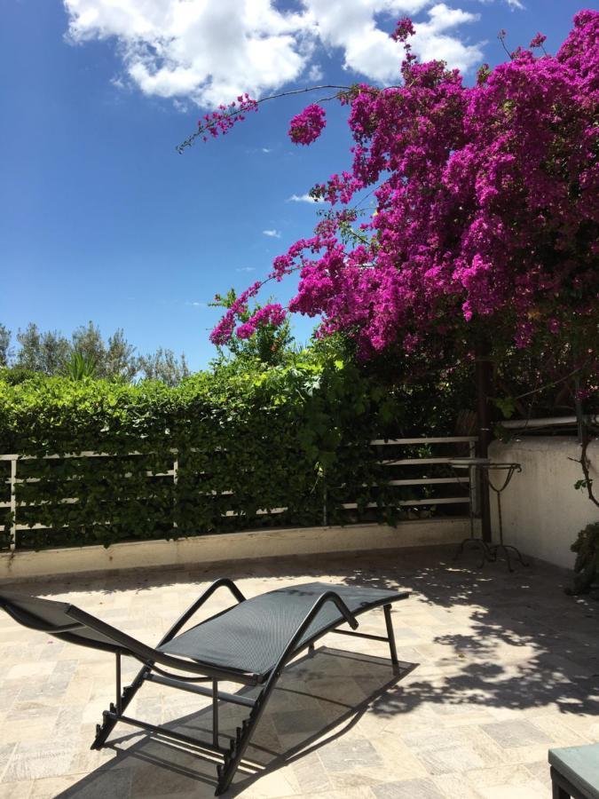 Studio On The Beach Loutraki  Bagian luar foto